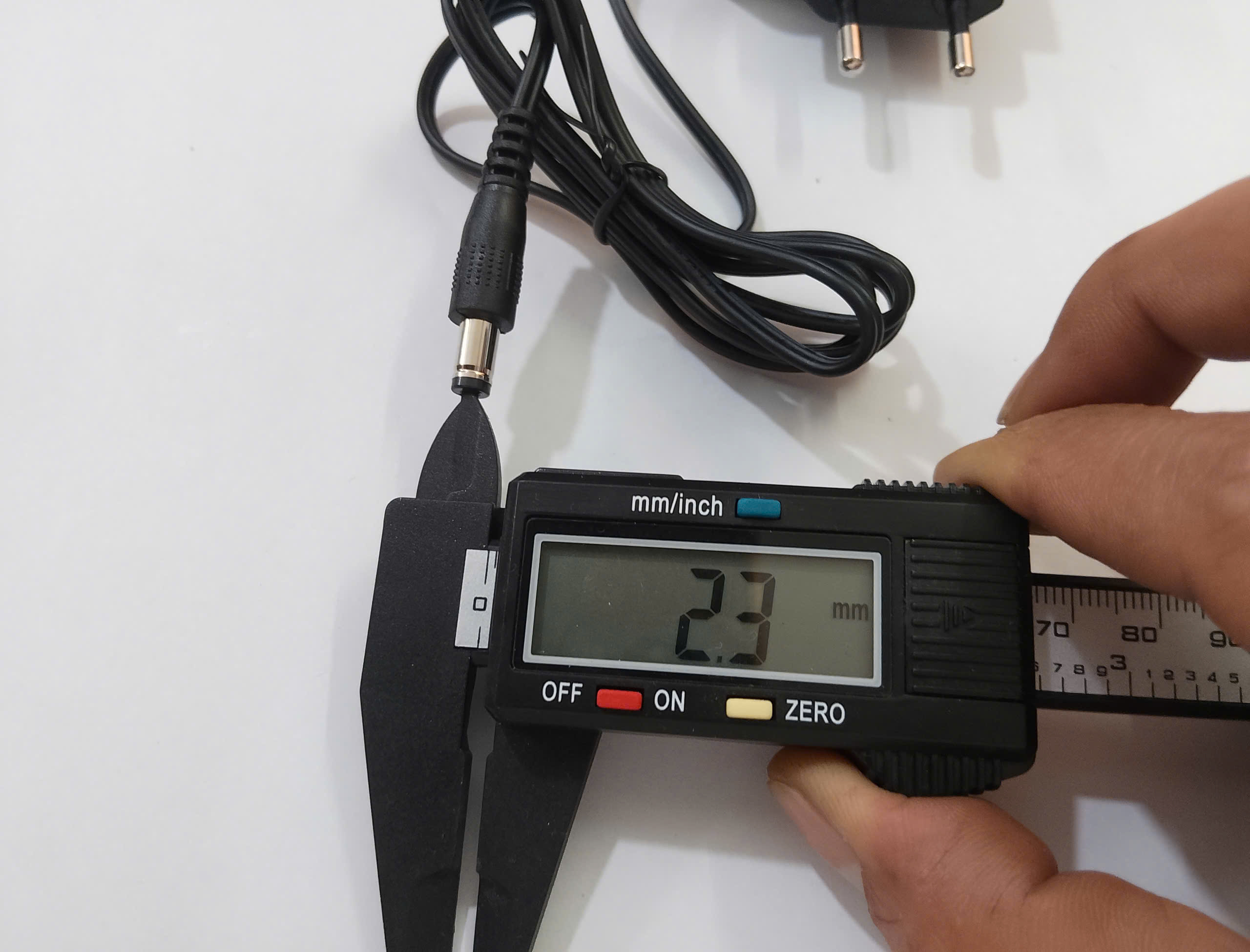 Hình ảnh 13 của mặt hàng Sạc pin Lithium 12V (S12)