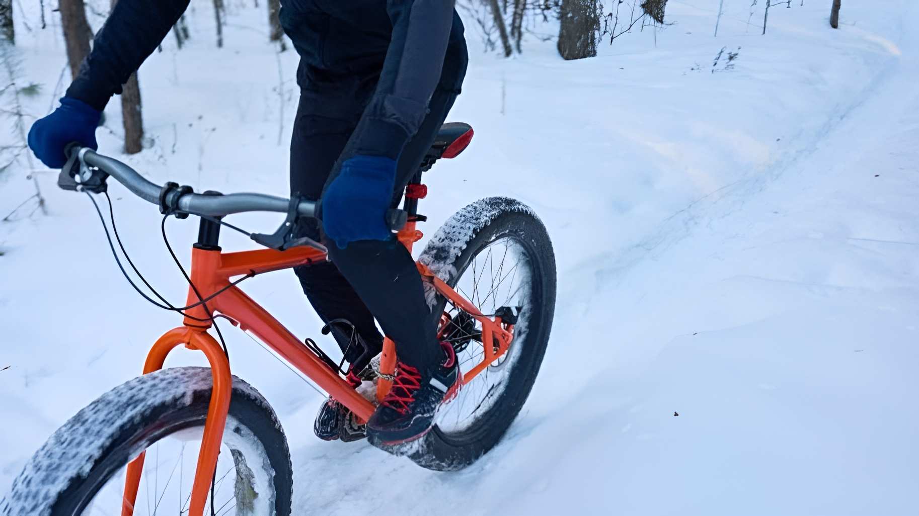 Đạp xe mùa đông giúp tăng cường thể chất.