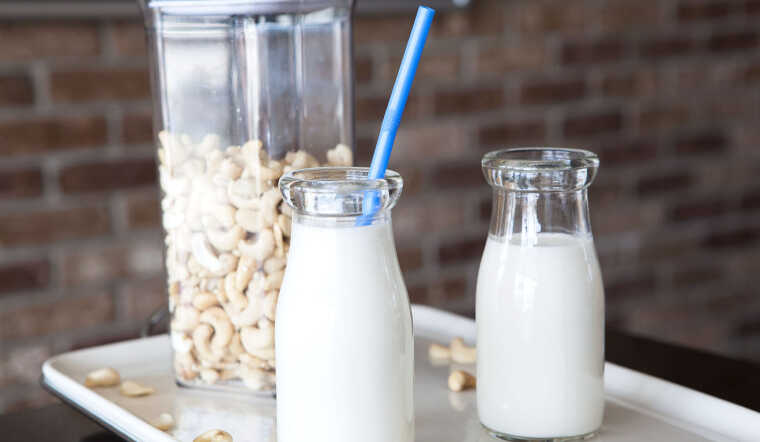 Một số lưu ý khi sử dụng và bảo quản sữa hạt điều