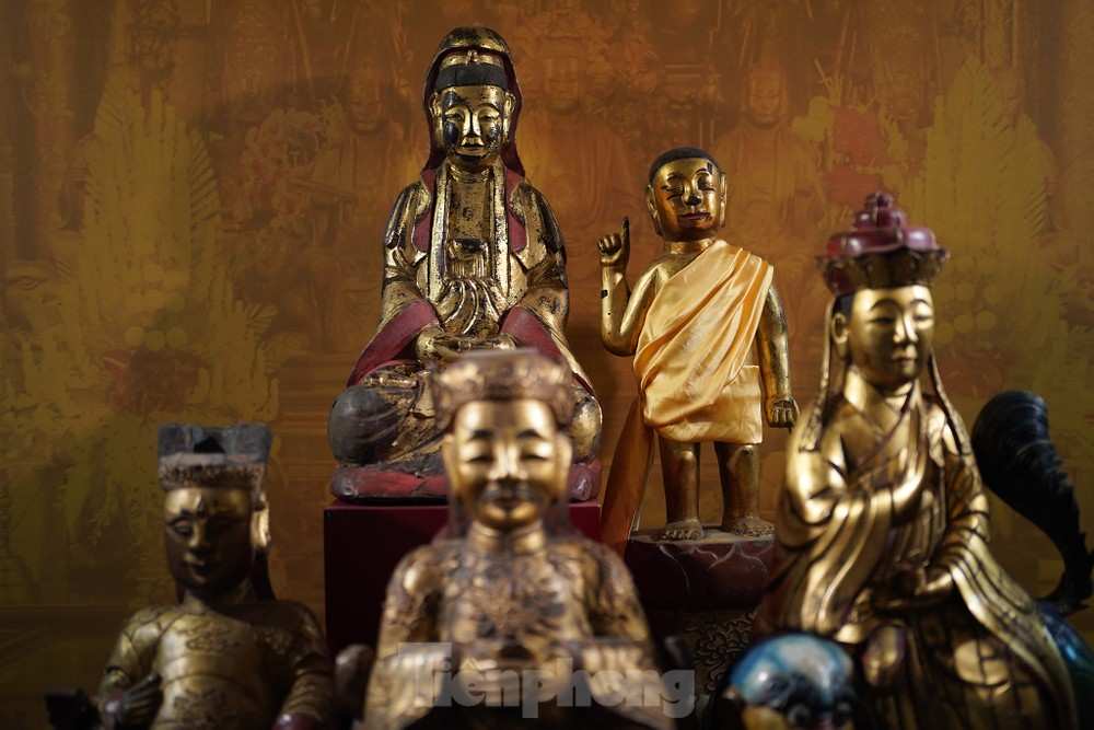 Những bức tượng được điêu khắc từ thời Nguyễn( nguồn báo tiền phong)