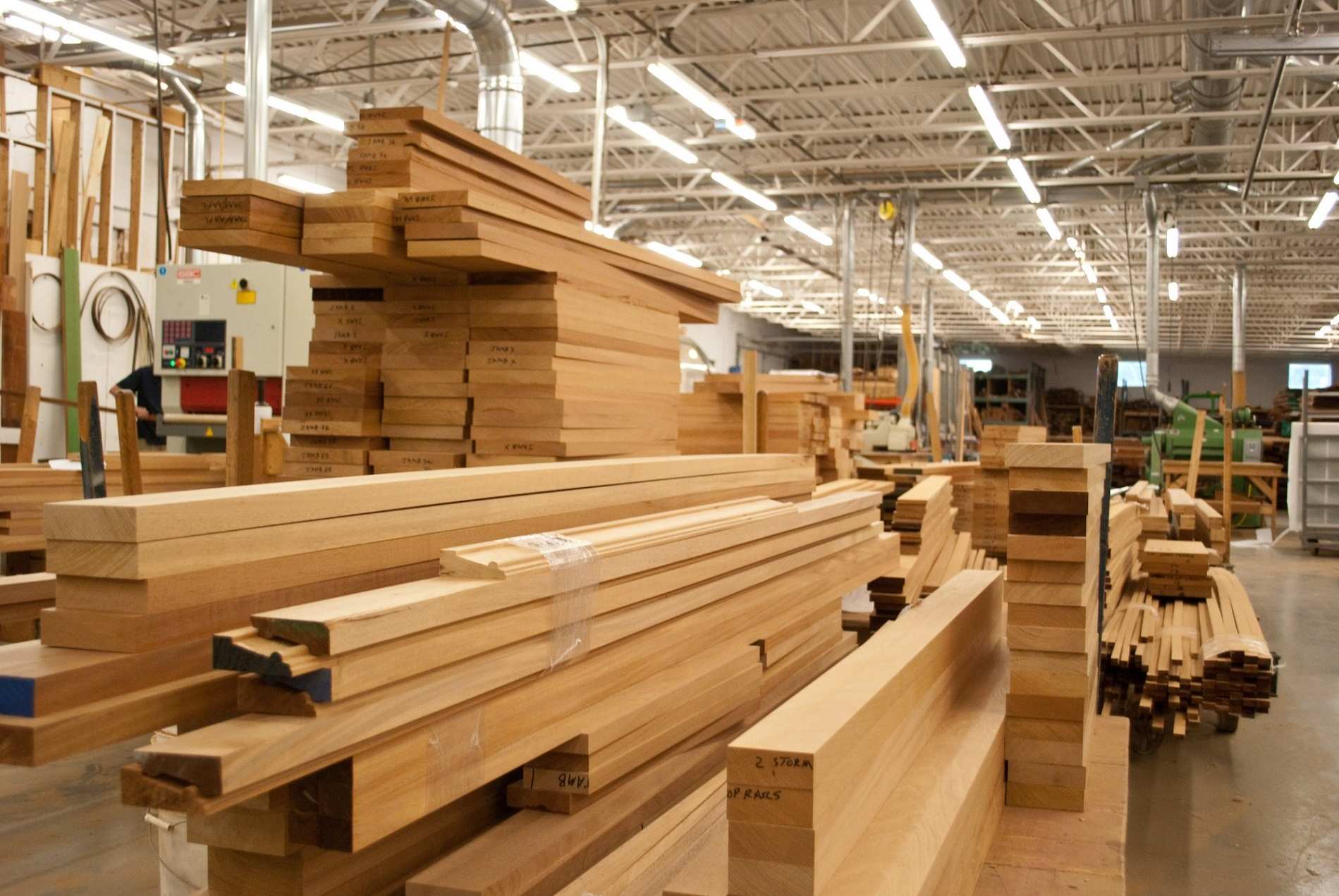 Những khối gỗ chuẩn bị được xuất khẩu