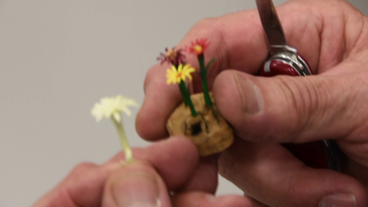 Dụng cụ cần thiết để khắc hoa