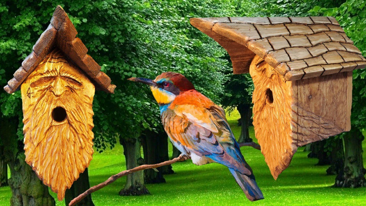 Một ngôi nhà chim bằng gỗ