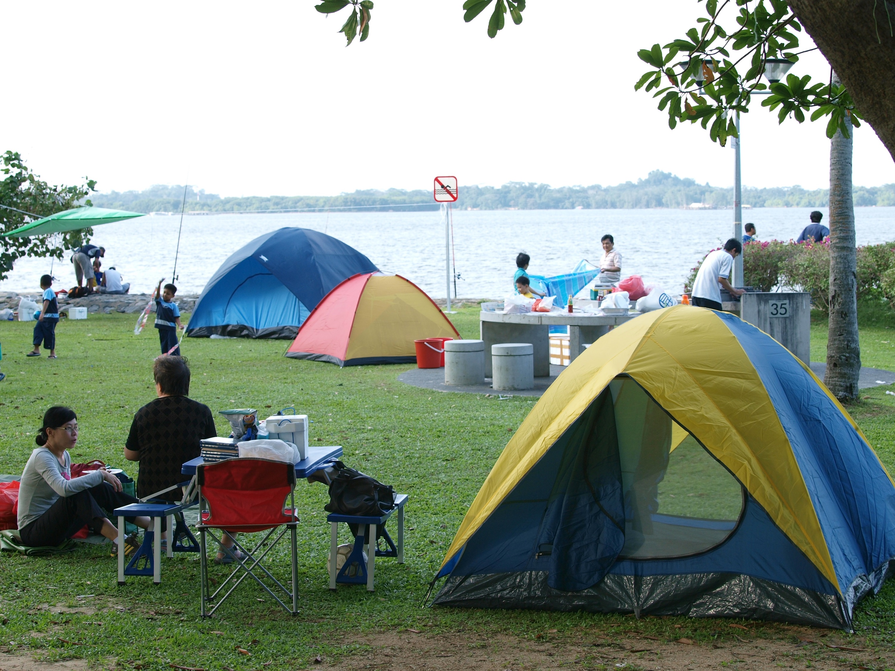 Cắm trại ở công viên