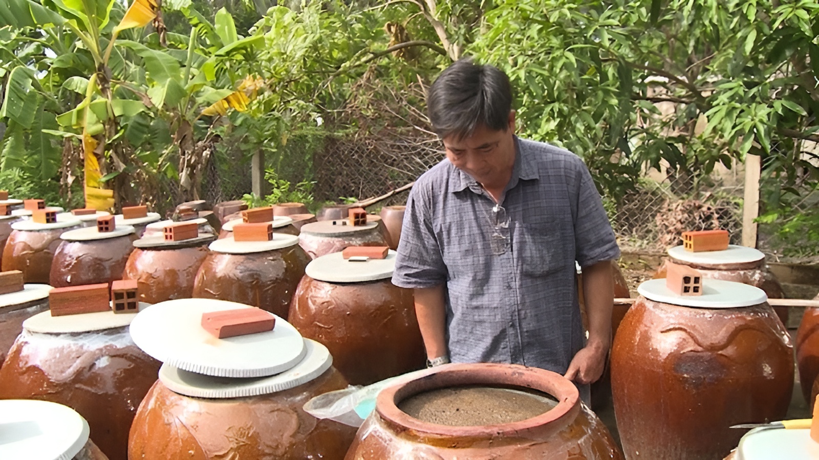 Làm mắm rươi chuẩn vị Tứ Kỳ