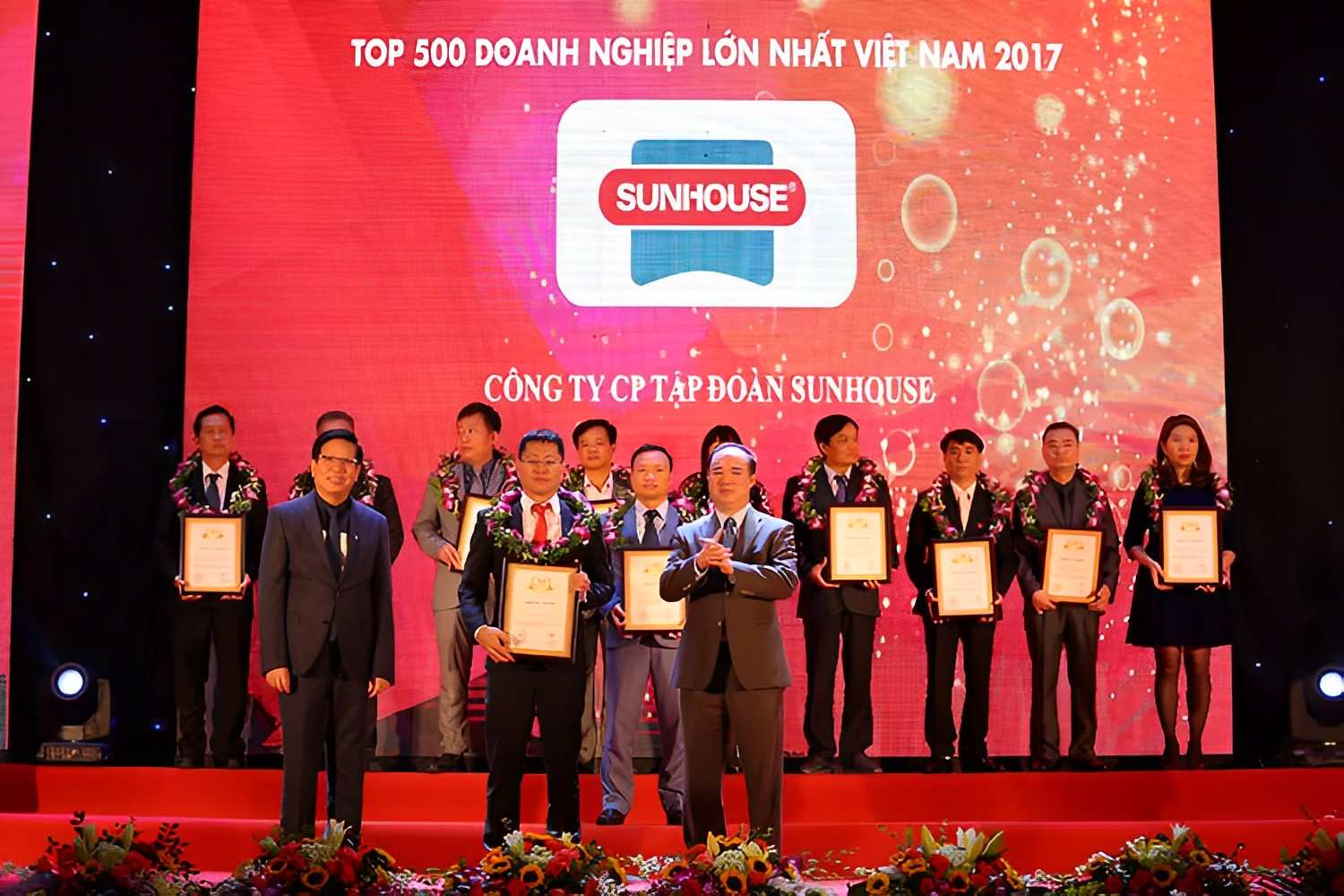 Sunhouse lọt top 500 doanh nghiệp lớn nhất Việt Nam năm 2017