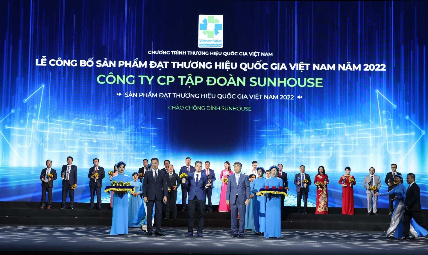 Sunhouse tại lễ trao giải sản phẩm đạt thương hiệu quốc gia năm 2022