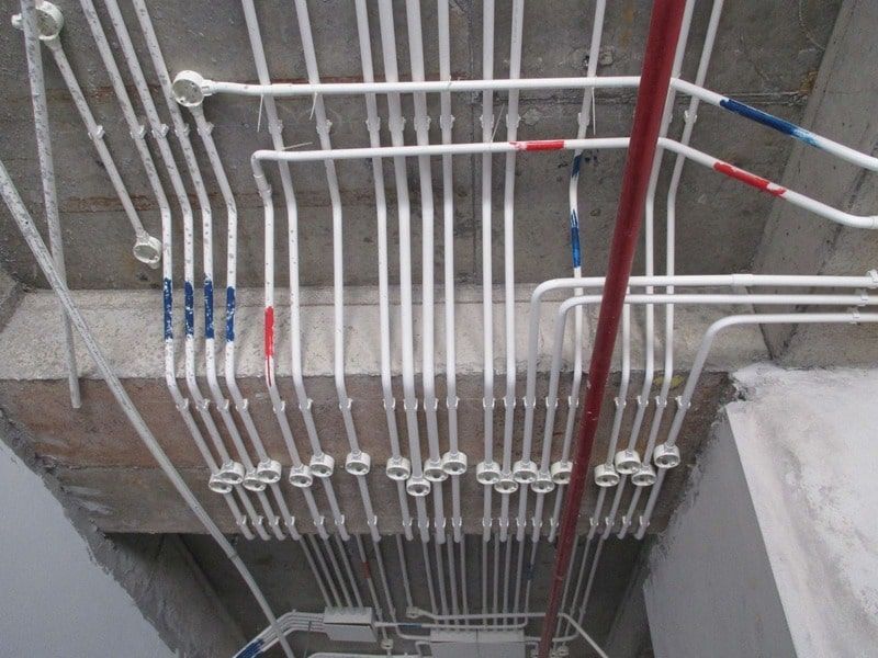 Hệ thống ống luồn dây điện của một công trình