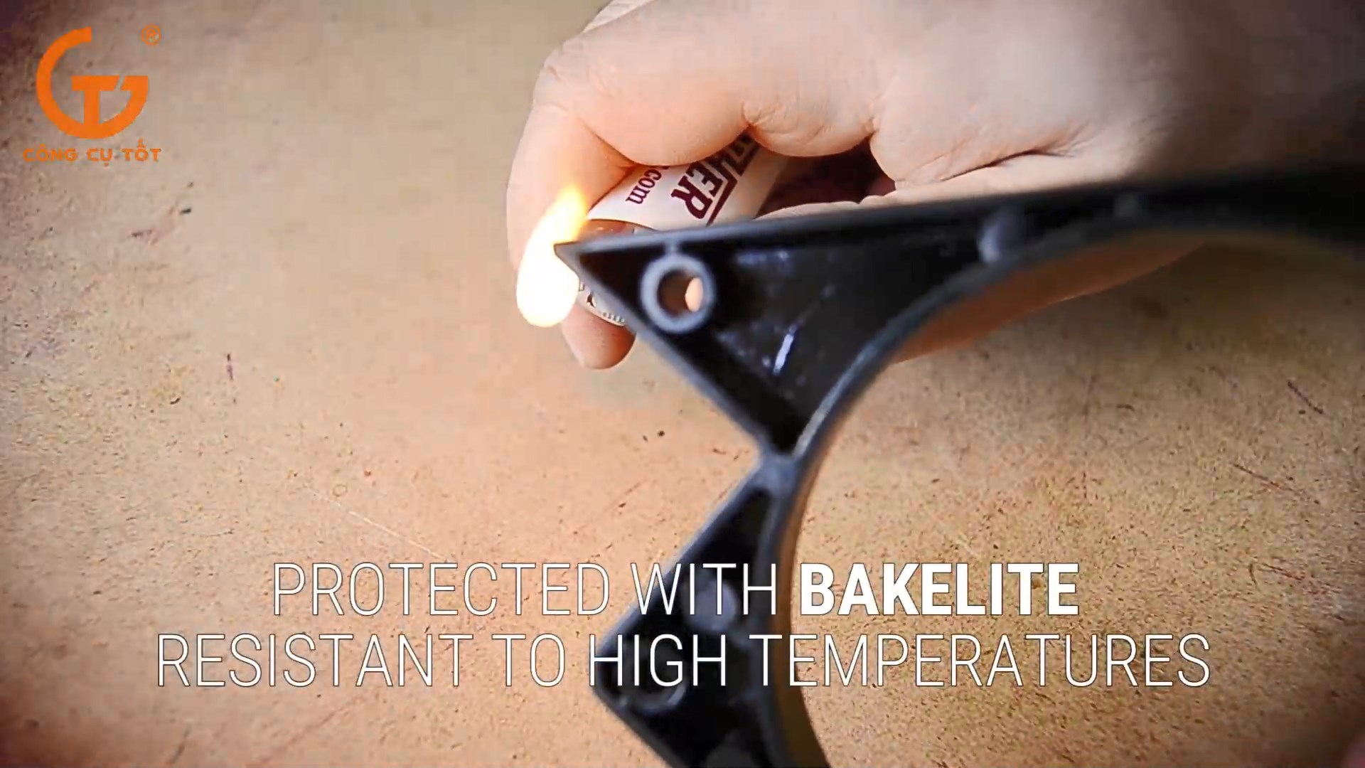 Phần nhựa bakelite bảo vệ có khả năng chịu nhiệt tốt, ngay cả khi đốt trực tiếp cũng không bị chảy 