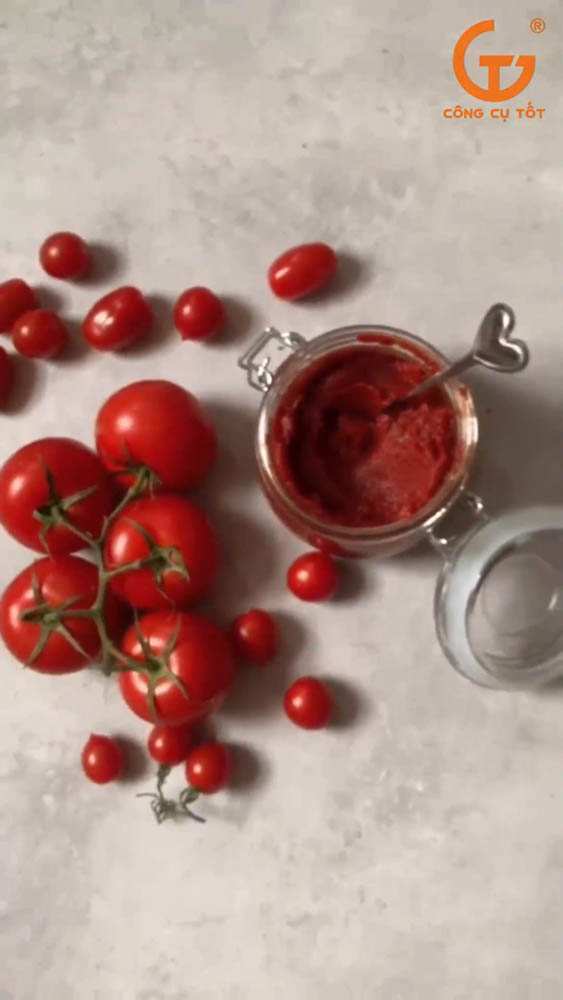 Tự làm cà chua tại nhà giúp đảm bảo an toàn sức khỏe