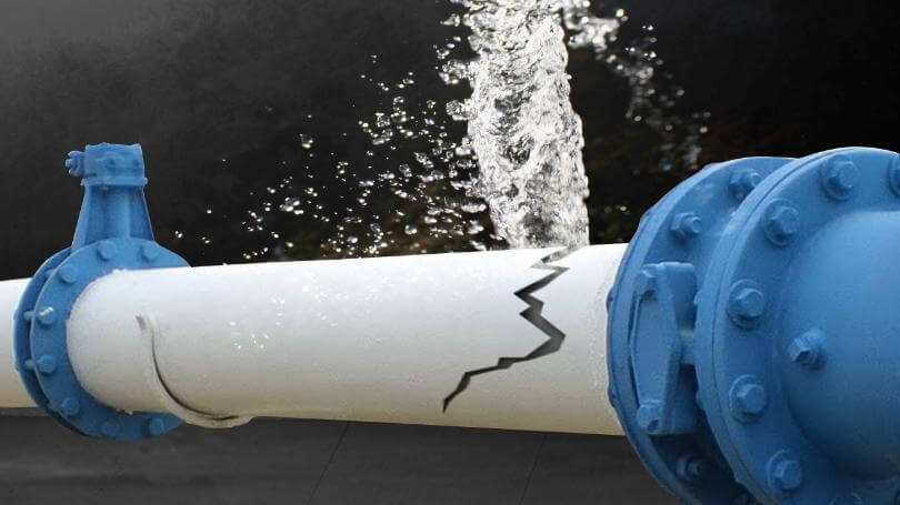 Áp lực nước cao gây vỡ đường ống nước